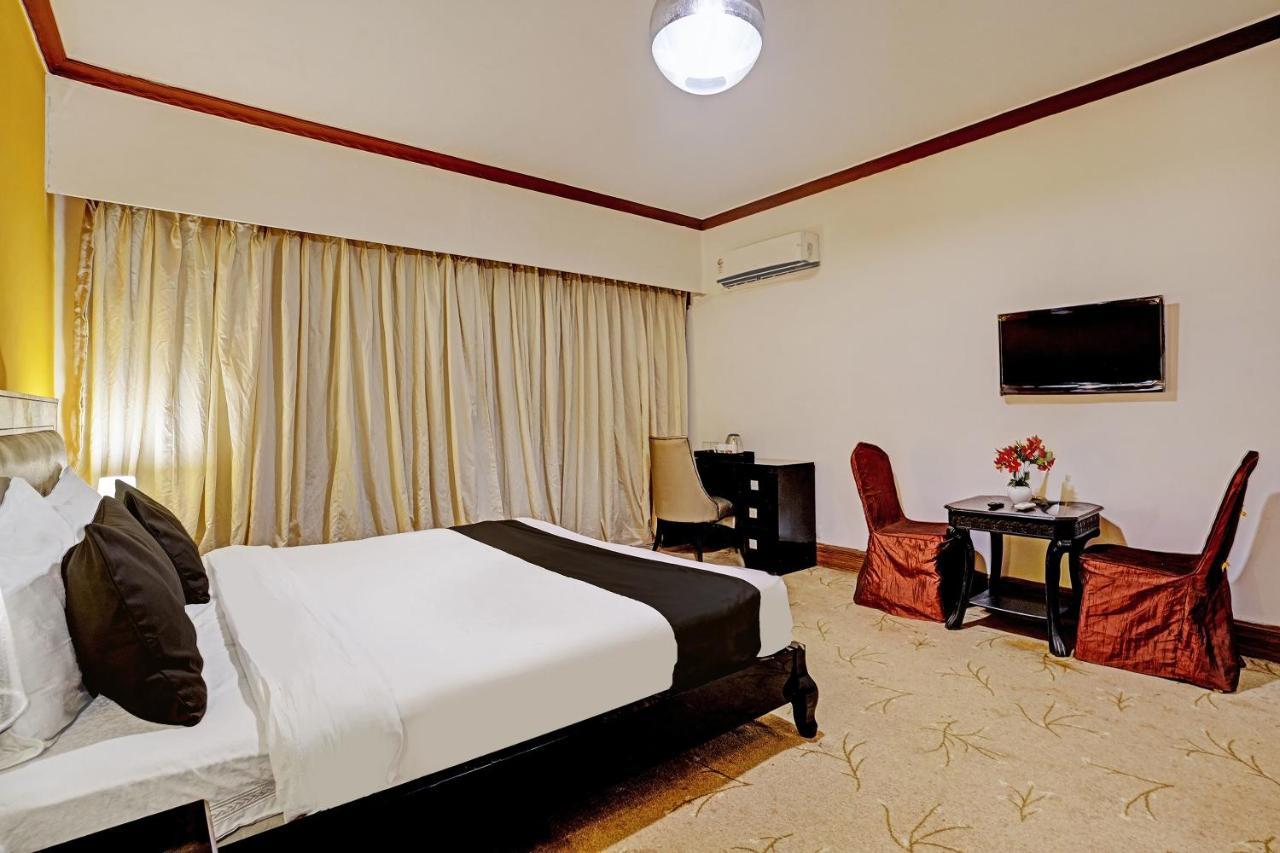 Townhouse 809 Royal Palms Hotel - Rose Collection Mumbai Ngoại thất bức ảnh